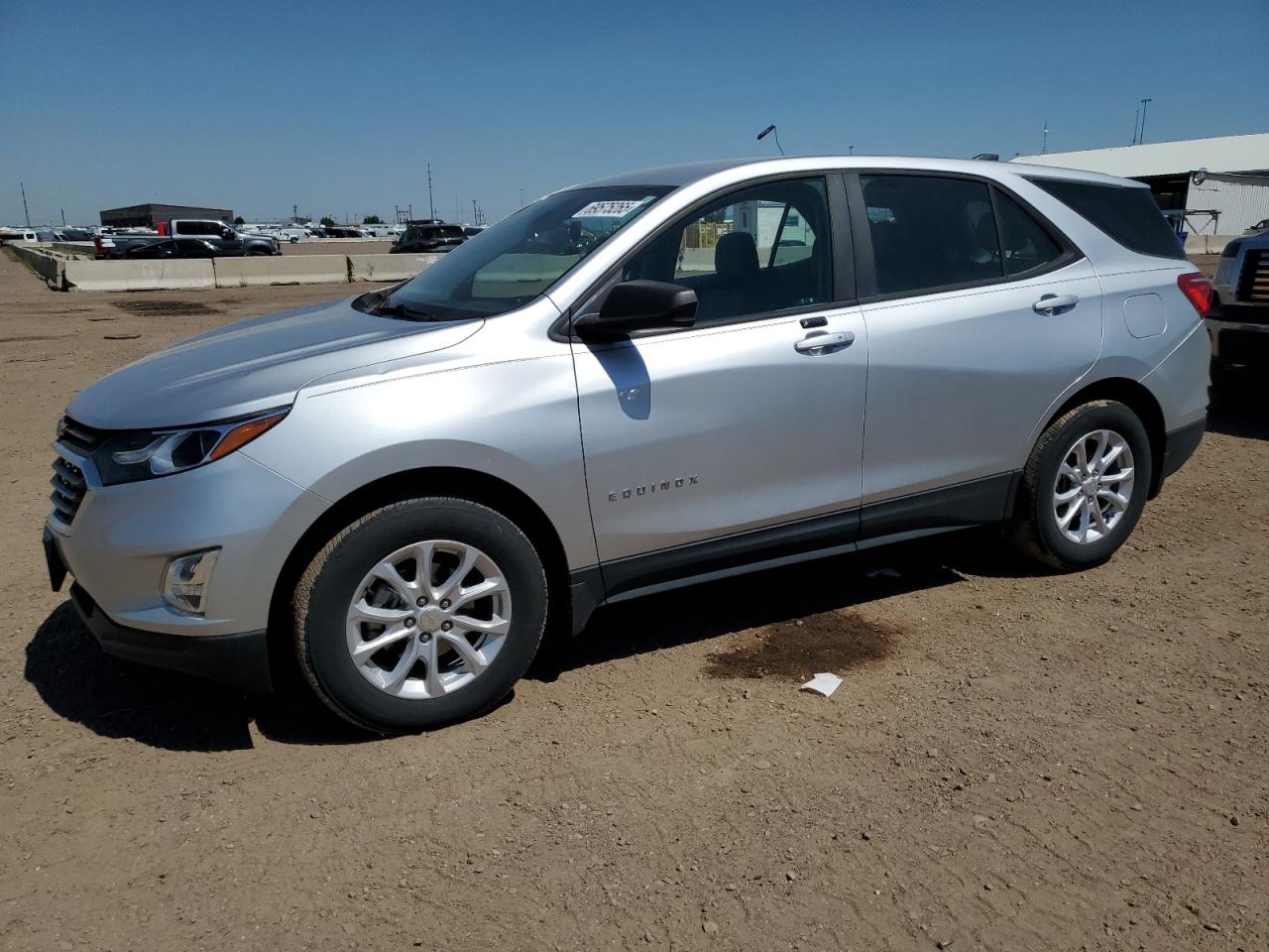 Salvage Chevrolet Equinox Image