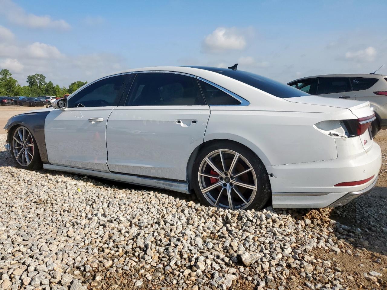 Audi S8