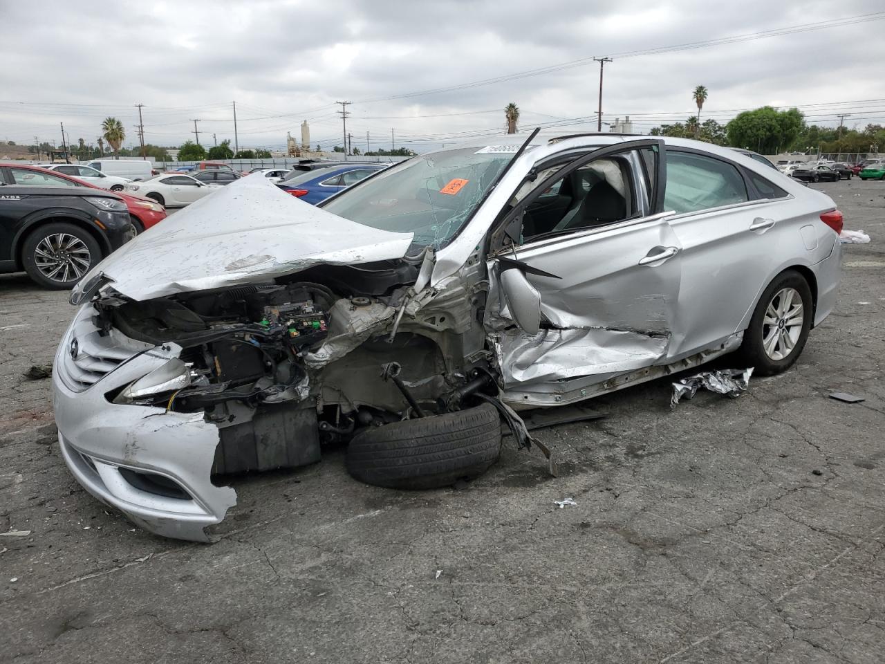Salvage Hyundai SONATA Image