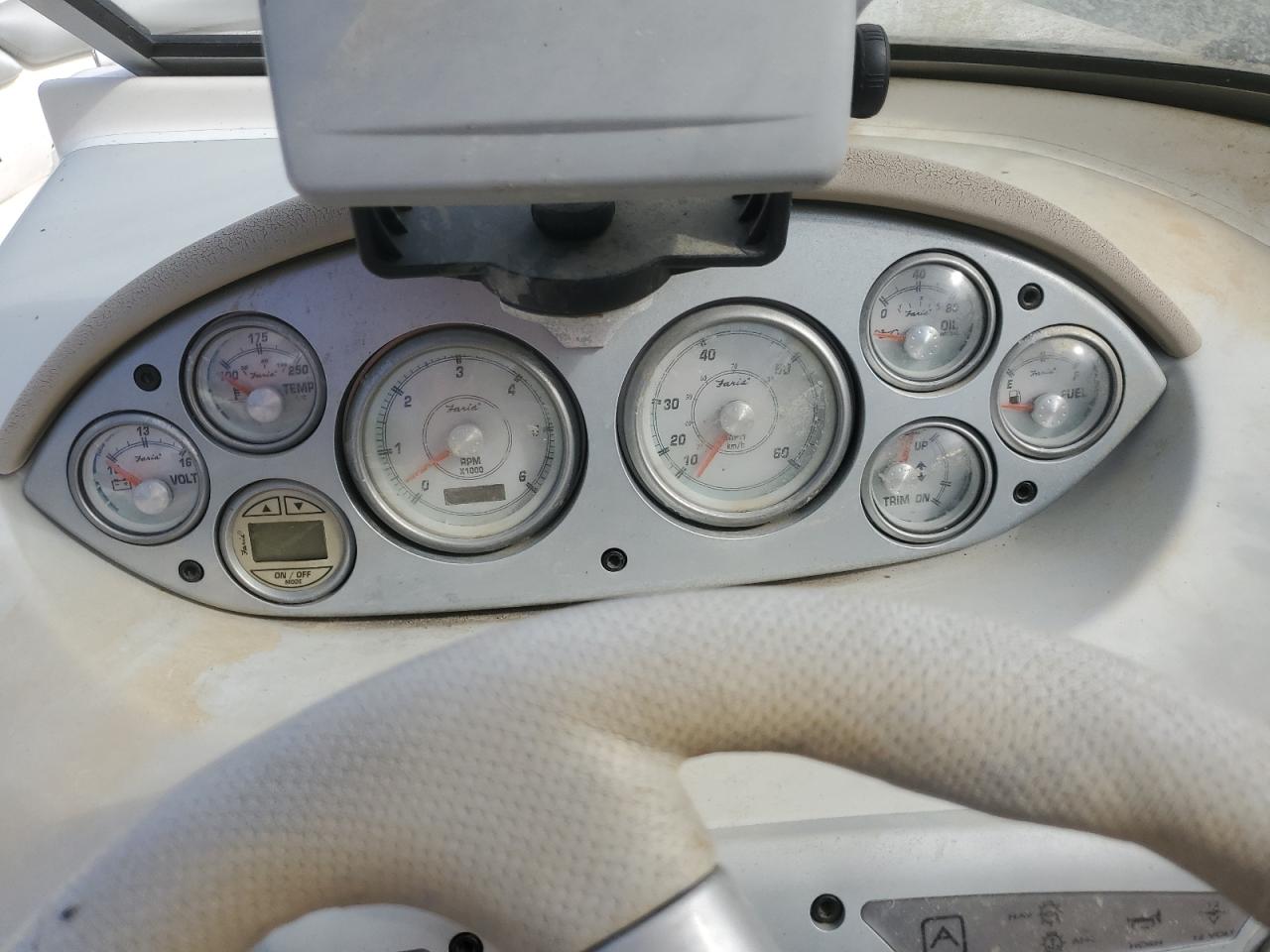 Maxum 1900sr3