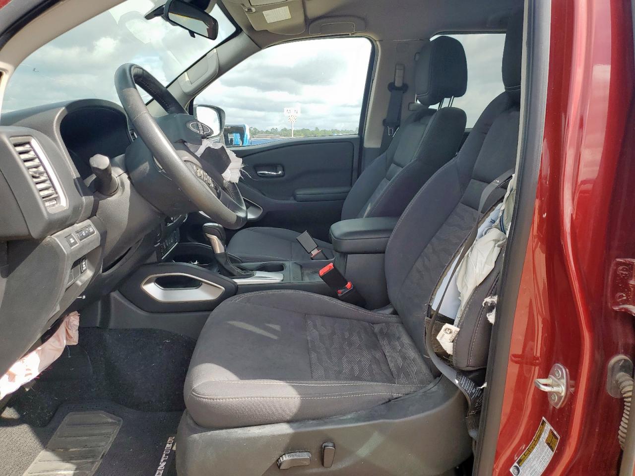 Nissan Frontier S