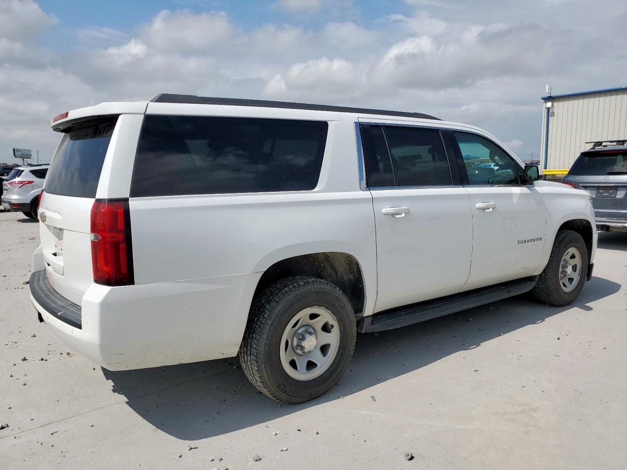 Chevrolet Suburban C1500
