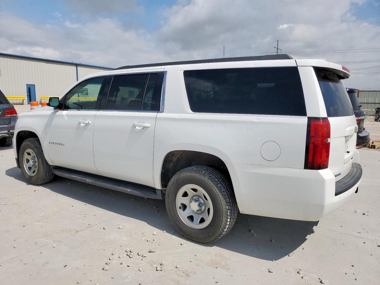 Chevrolet Suburban C1500