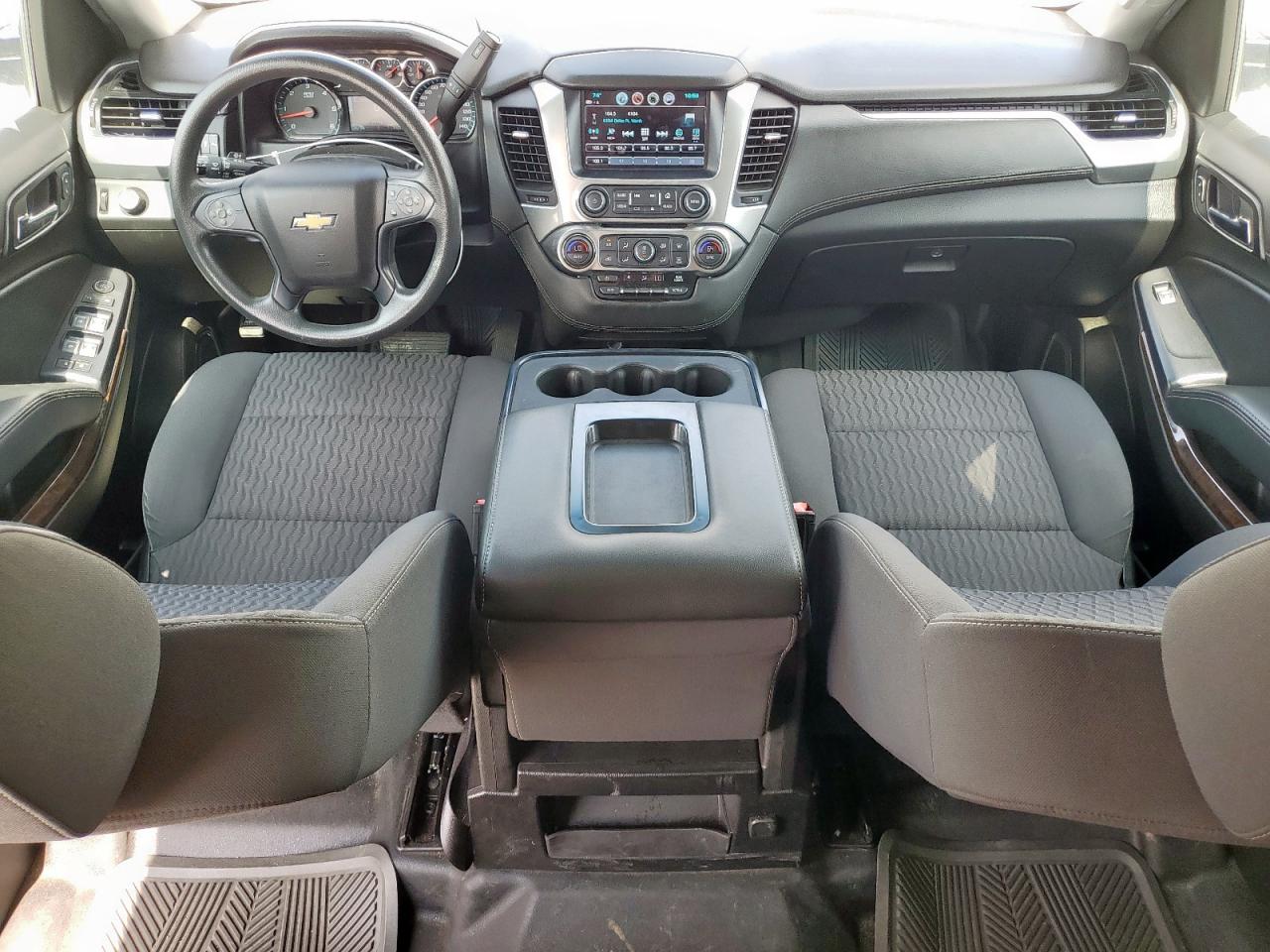 Chevrolet Suburban C1500