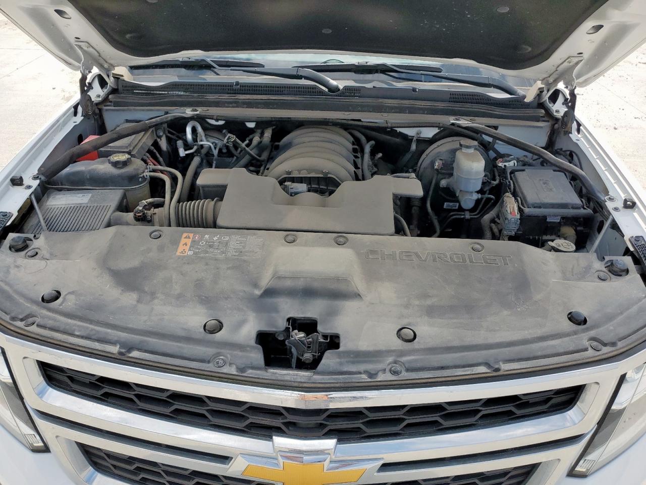 Chevrolet Suburban C1500