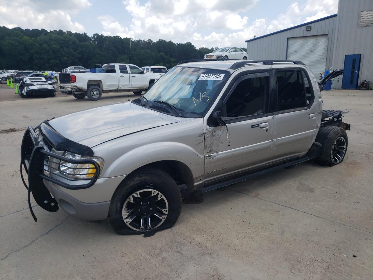 Salvage Ford Explorer Image