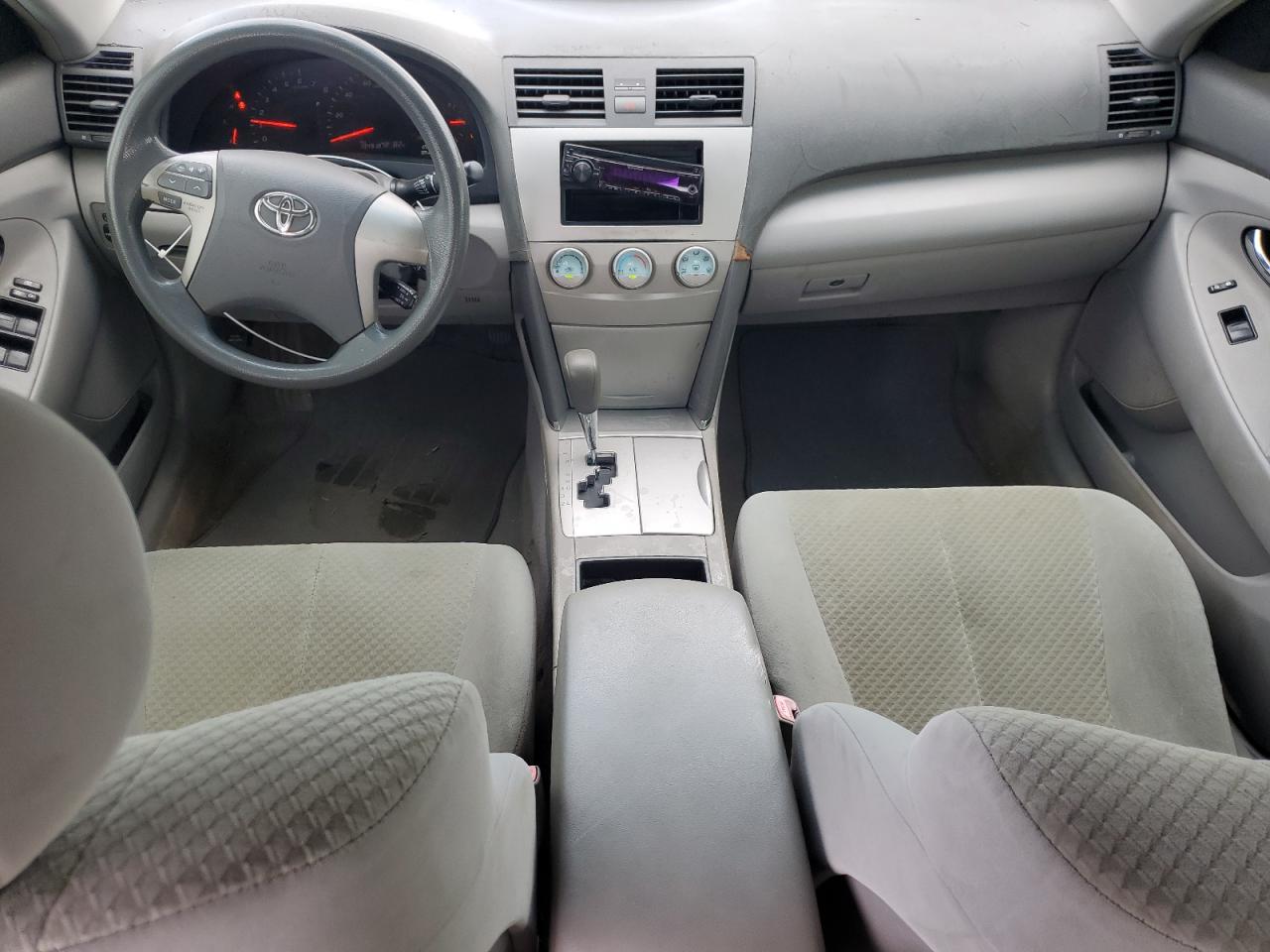 Toyota Camry Ce