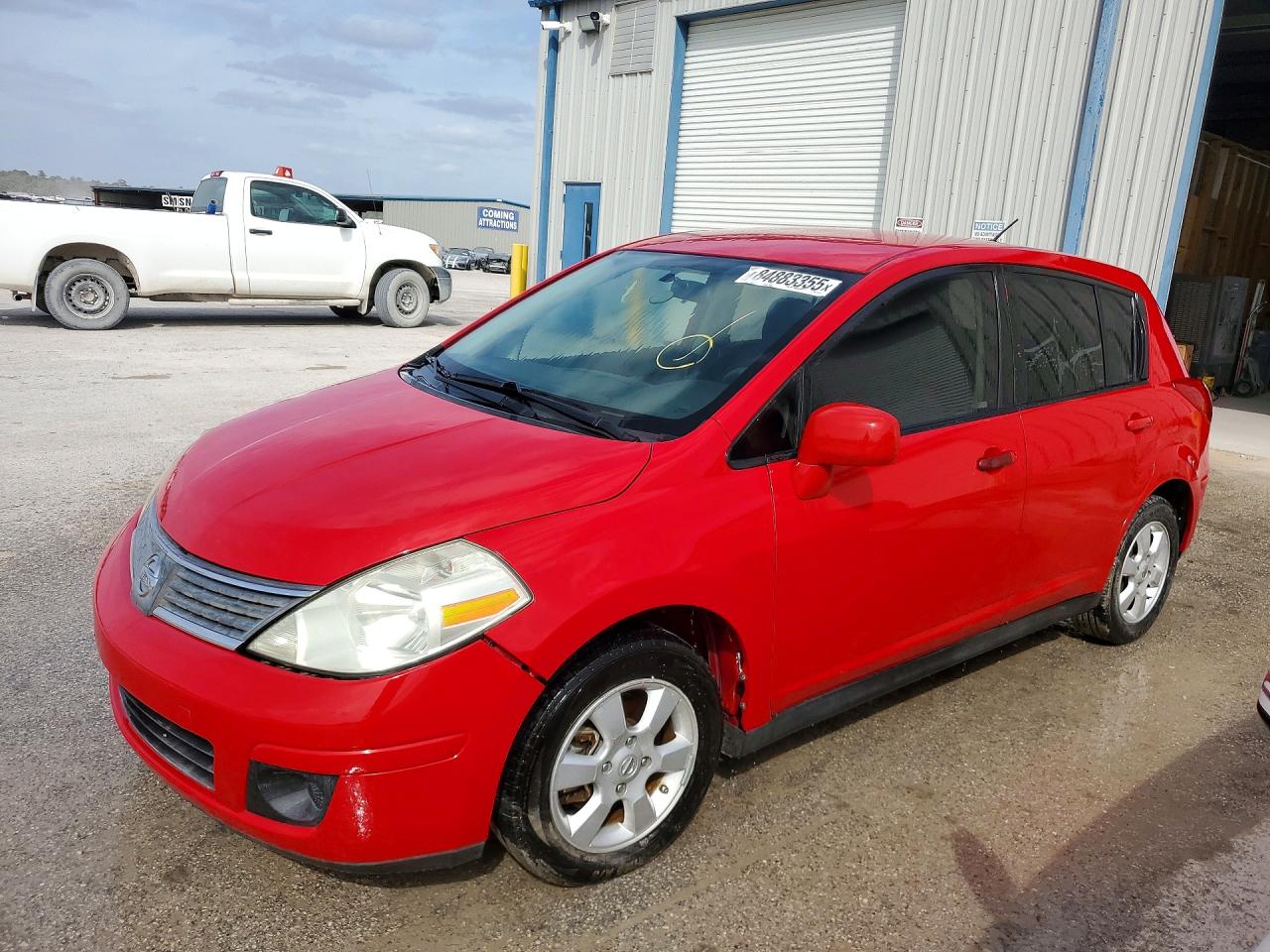 Salvage Nissan Versa Image
