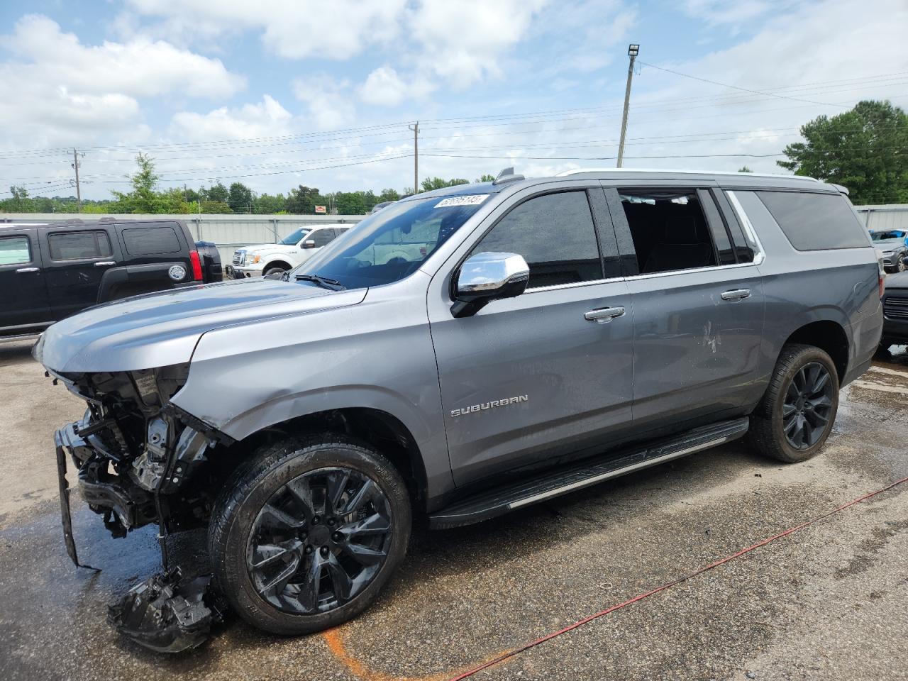 Salvage Chevrolet Suburban Image