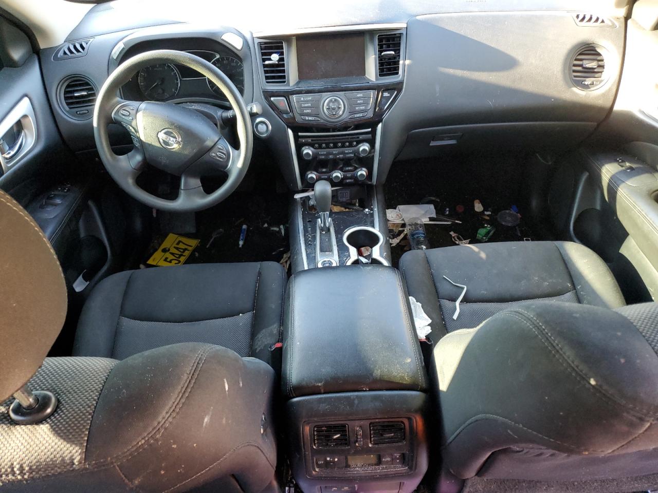 Nissan Pathfinder S