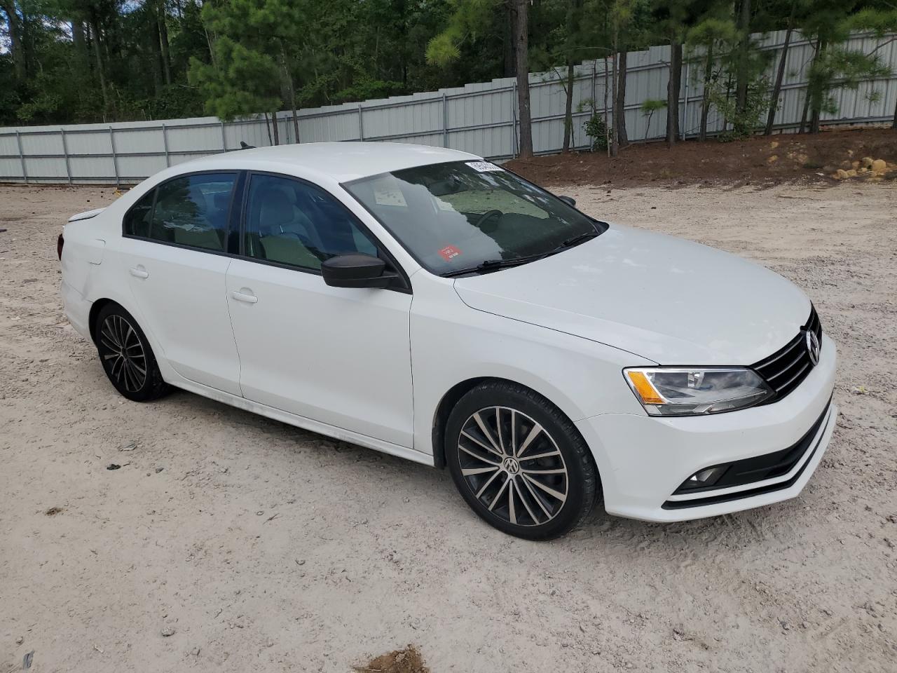 Volkswagen Jetta Sport
