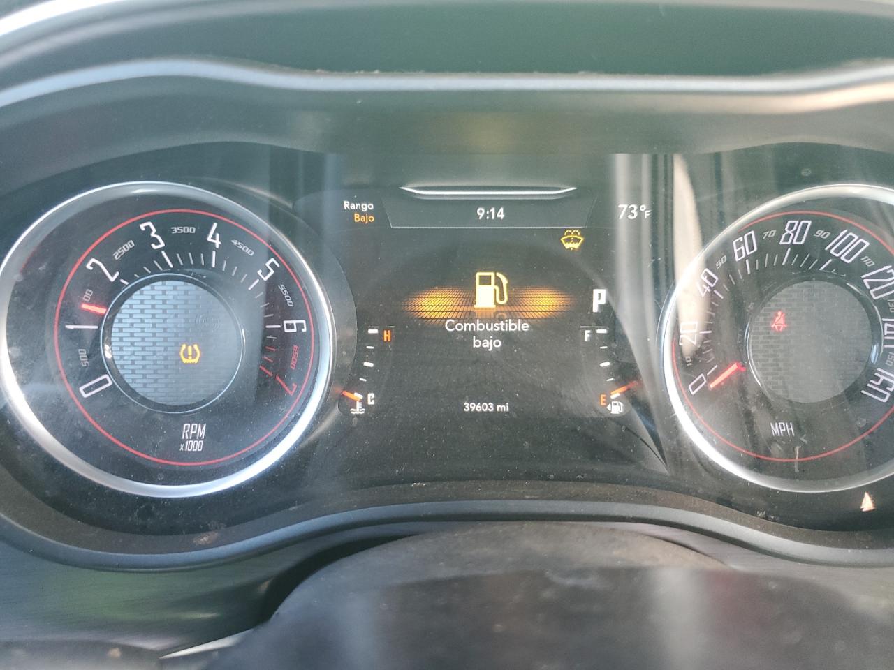 Dodge Challenger Sxt