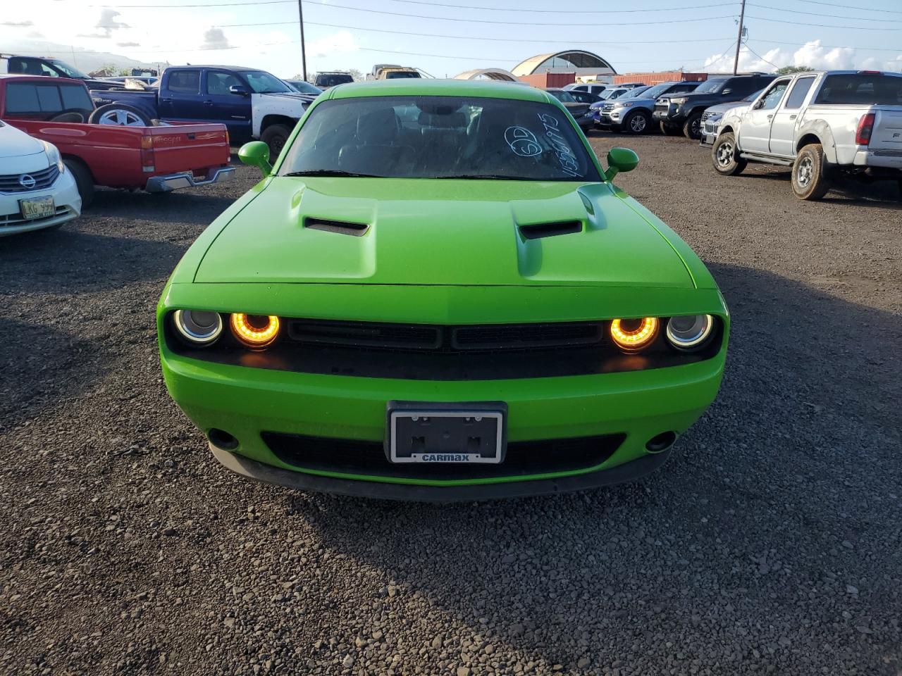 Dodge Challenger Sxt