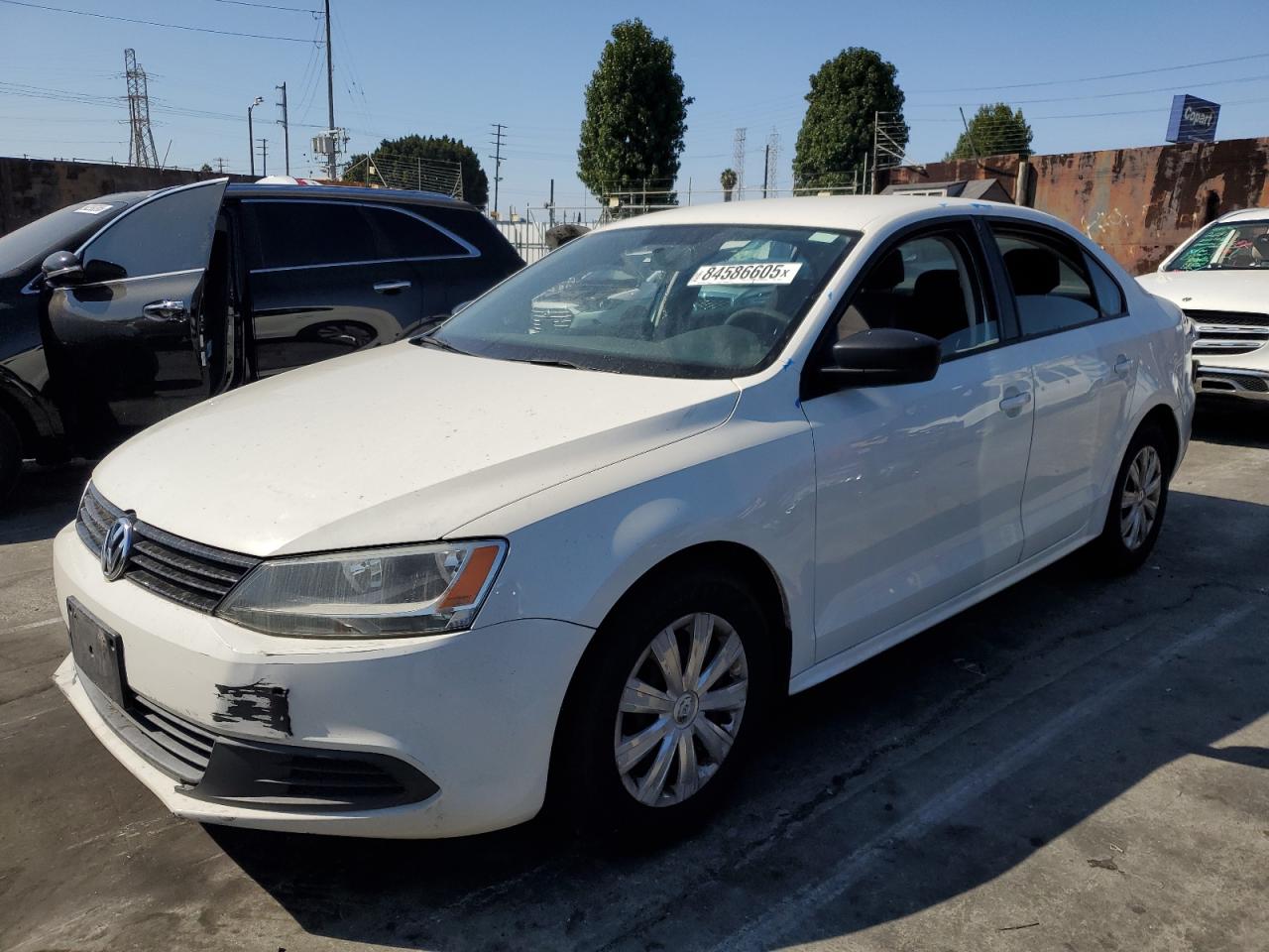 Salvage Volkswagen Jetta Image
