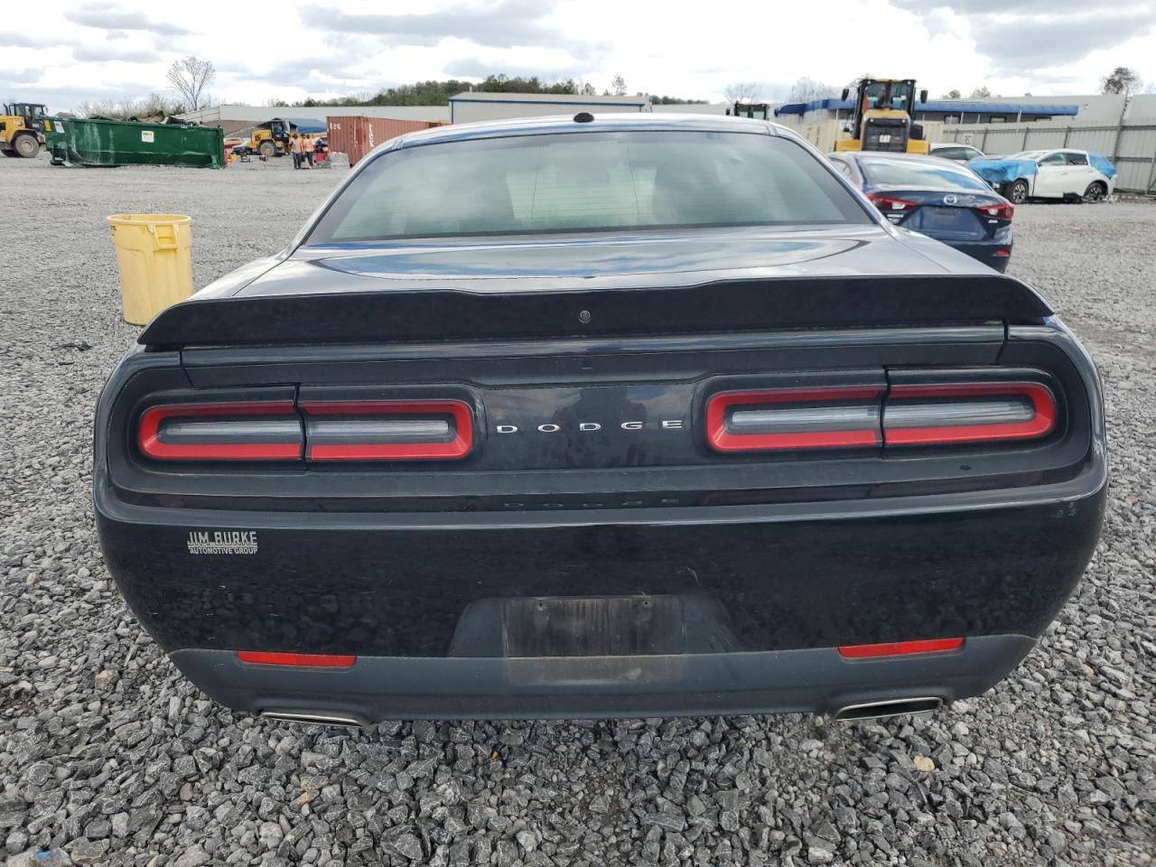 Dodge Challenger Sxt
