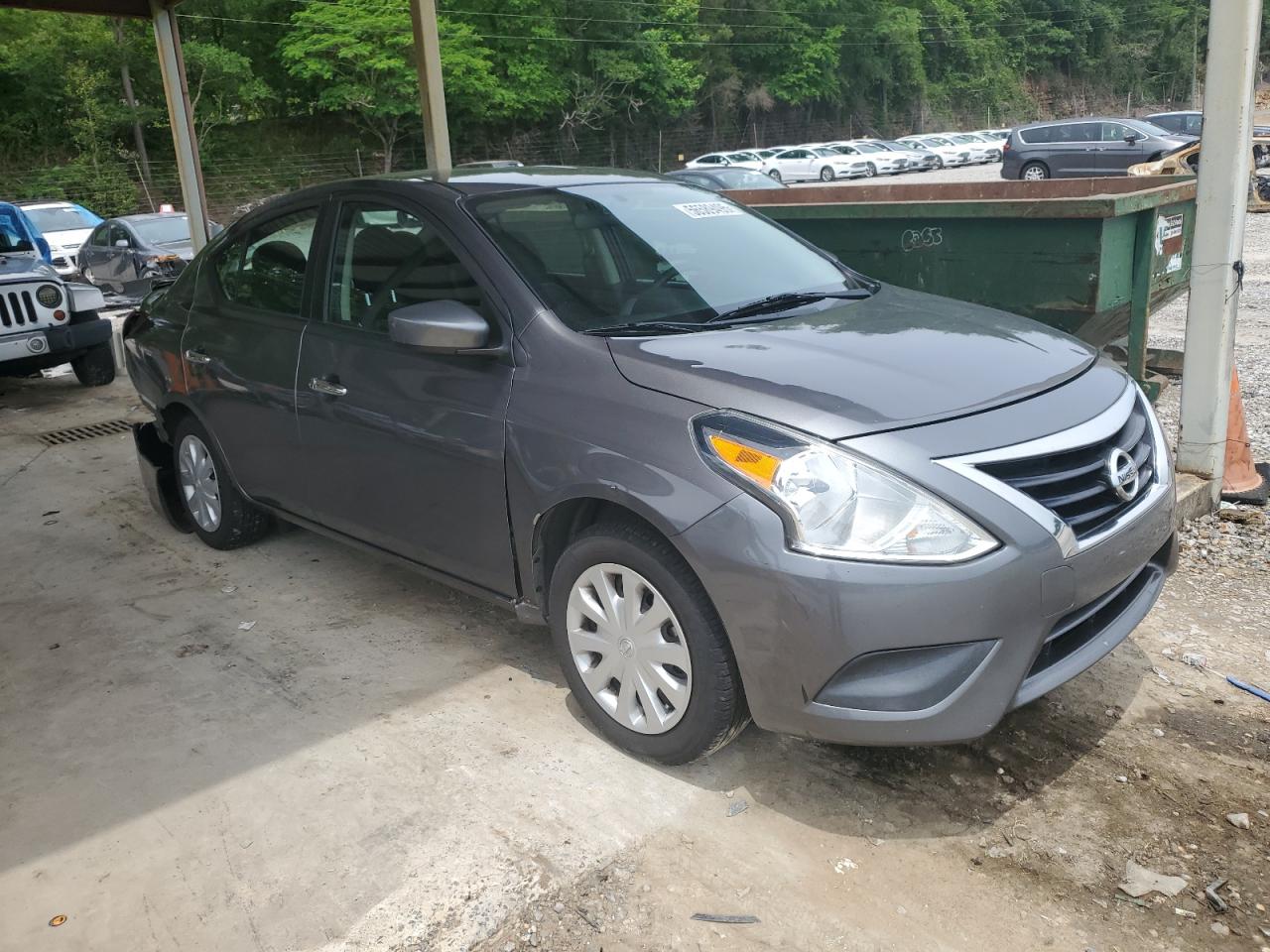 Nissan Versa