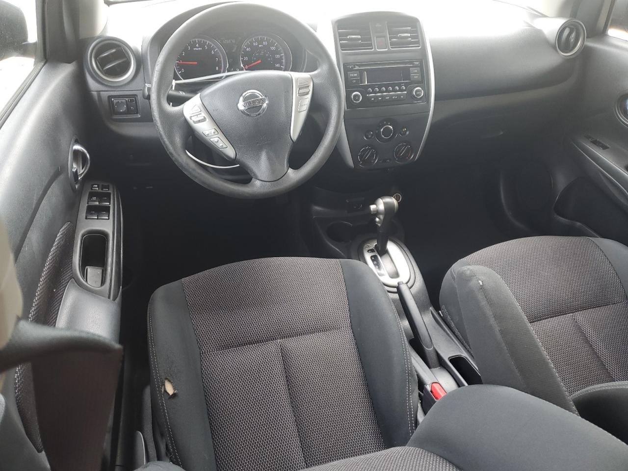 Nissan Versa