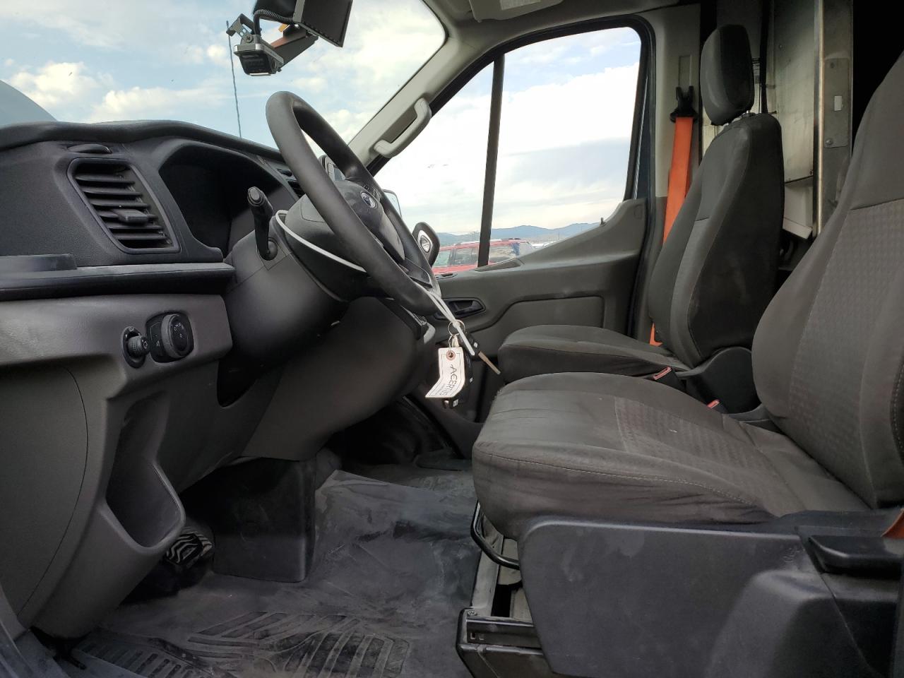 Ford Transit T-250