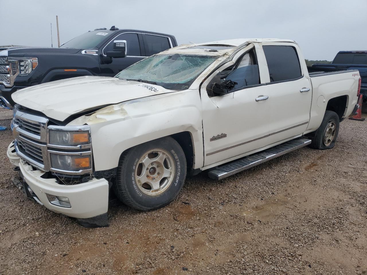 Salvage Chevrolet Silverado Image