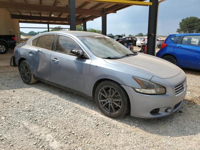 Nissan Maxima S