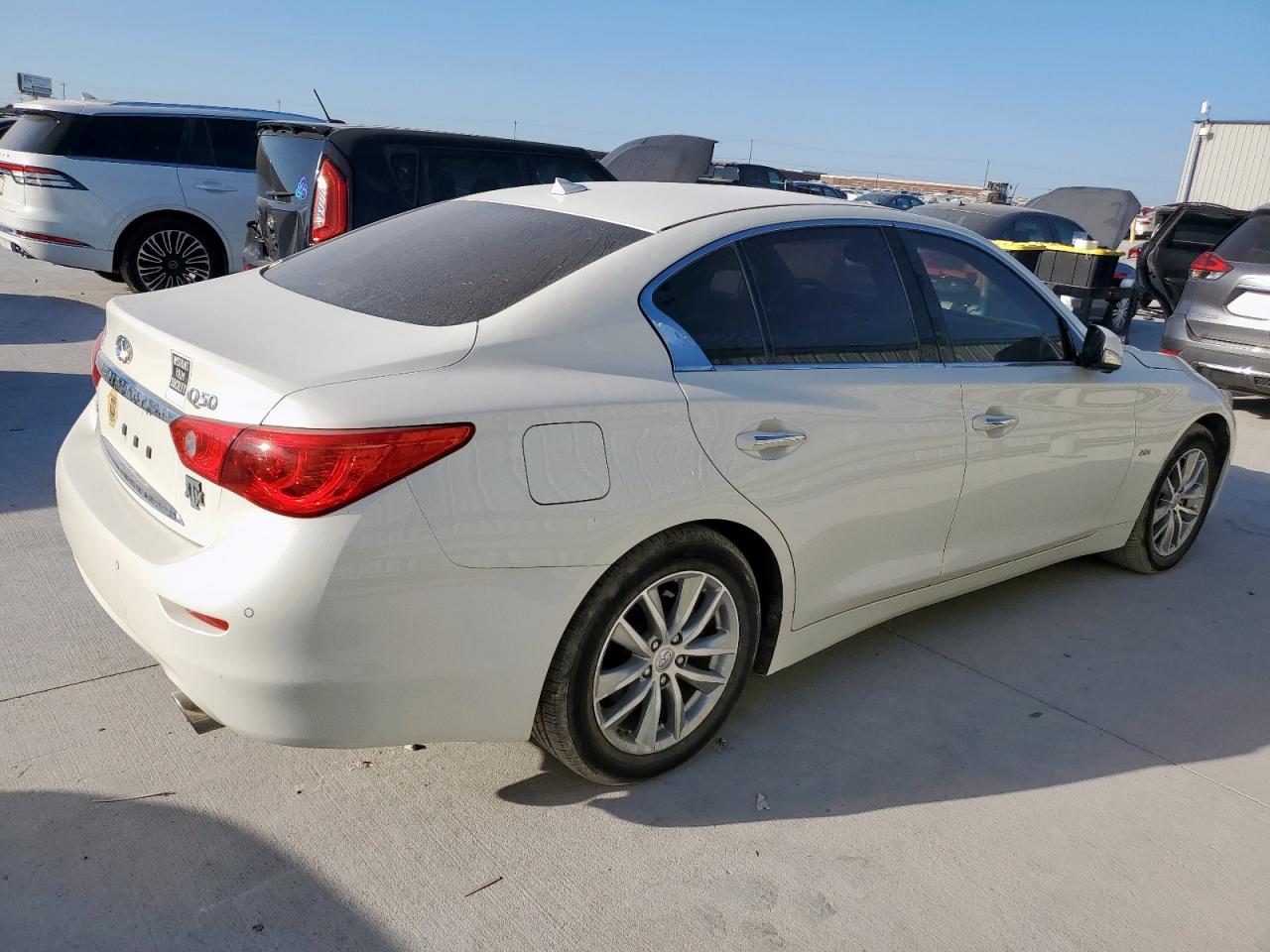 INFINITI Q50 Base