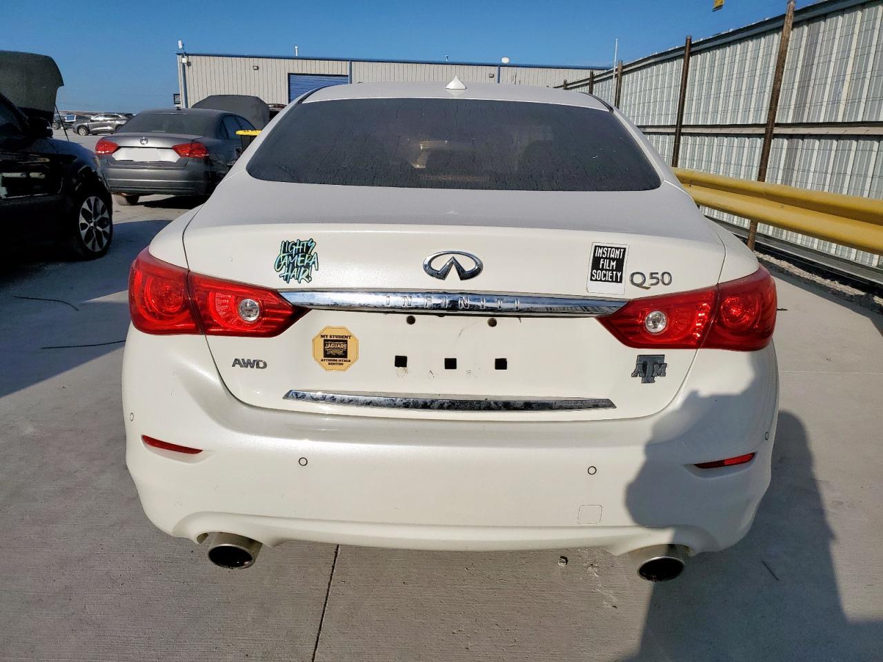 INFINITI Q50 Base