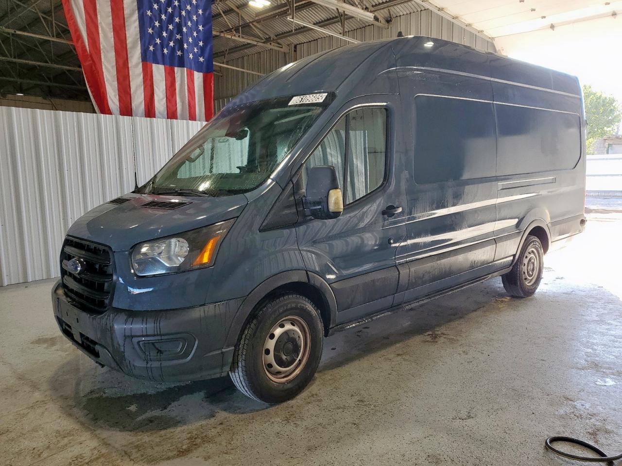 Salvage Ford Transit Image