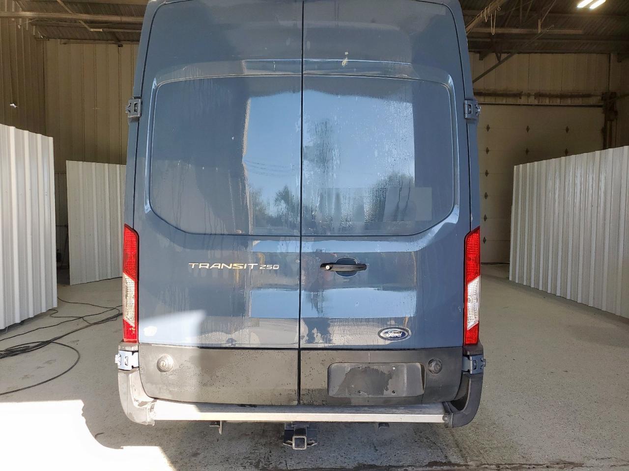 Ford Transit T-250