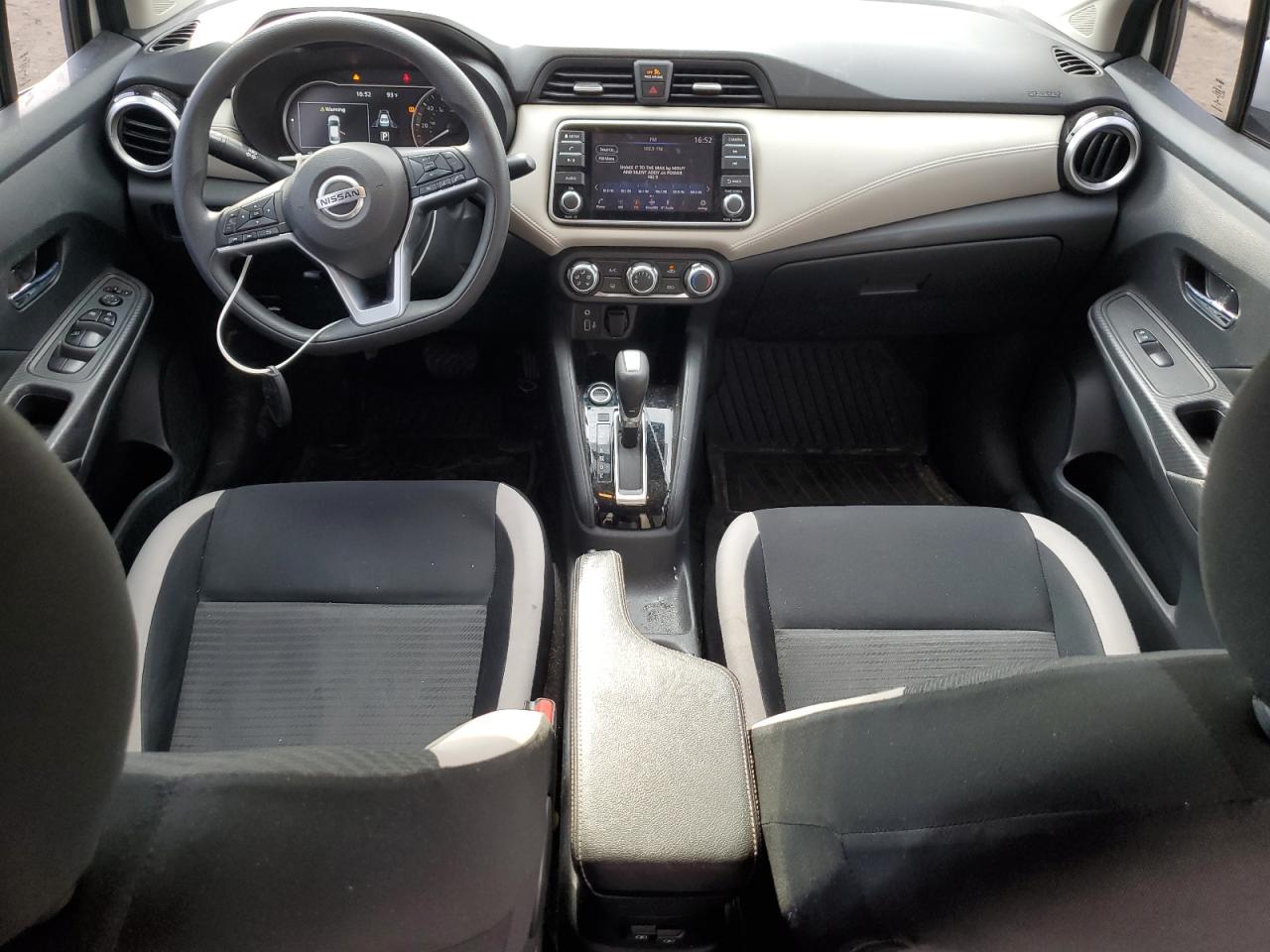 Nissan Versa Sv