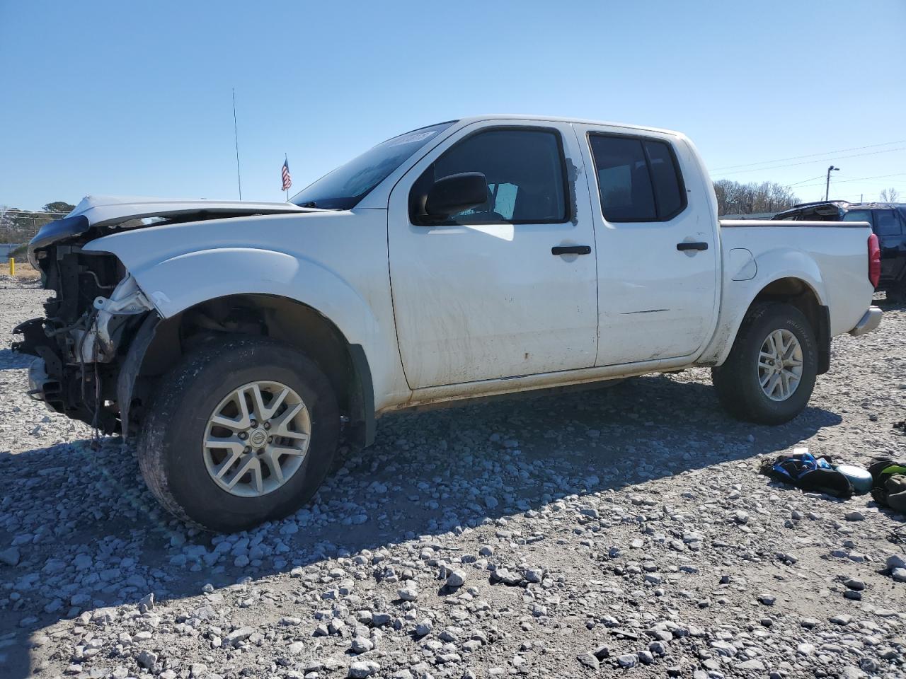 Salvage Nissan Frontier Image