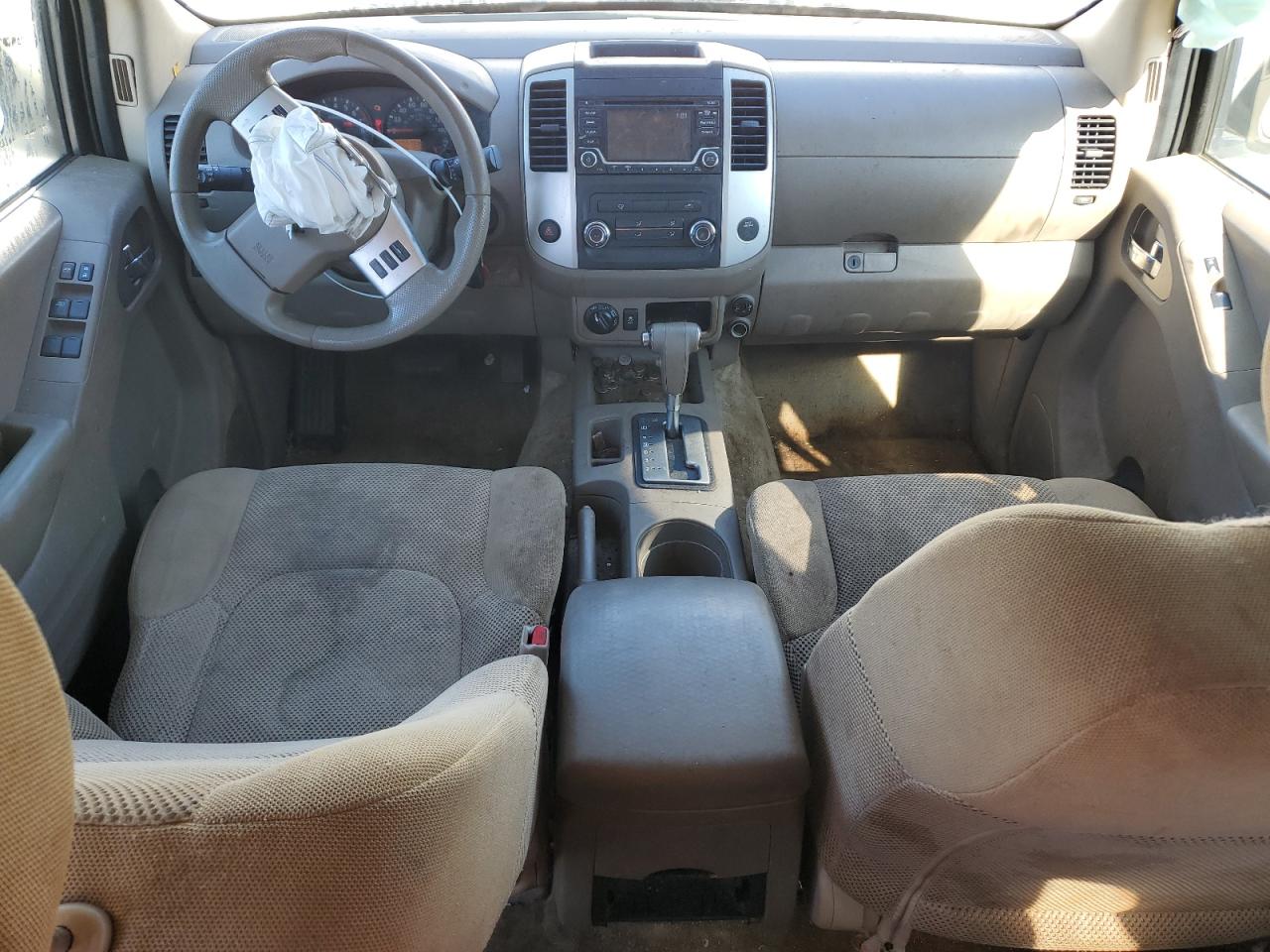 Nissan Frontier S