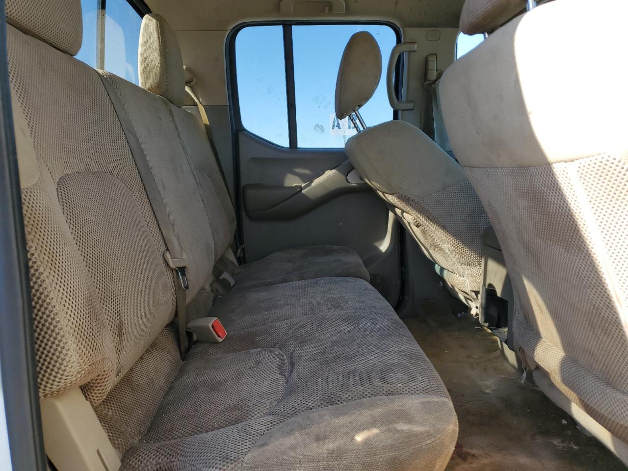 Nissan Frontier S