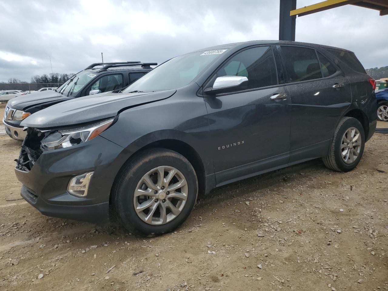 Salvage Chevrolet Equinox Image
