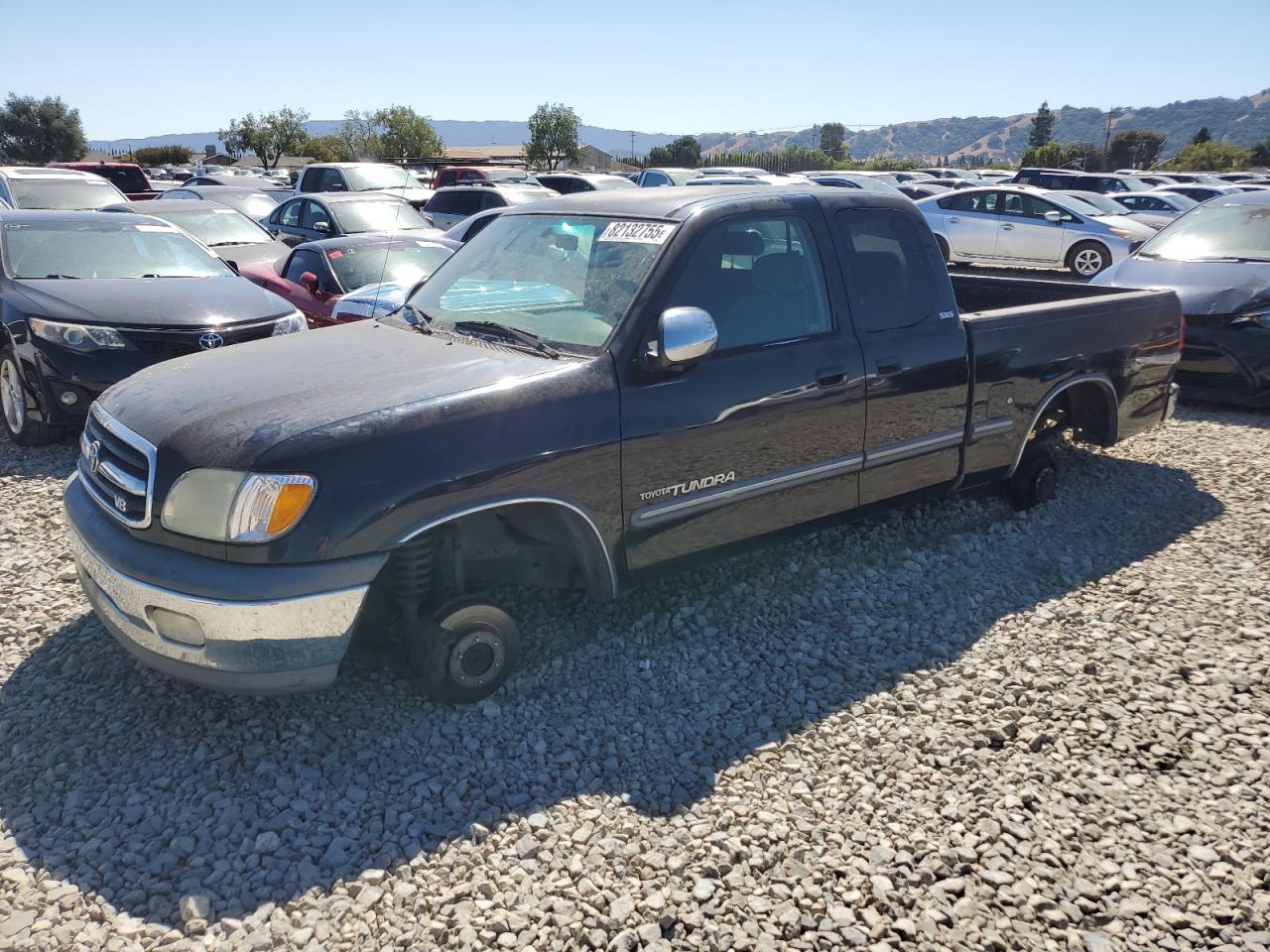 Salvage Toyota Tundra Image