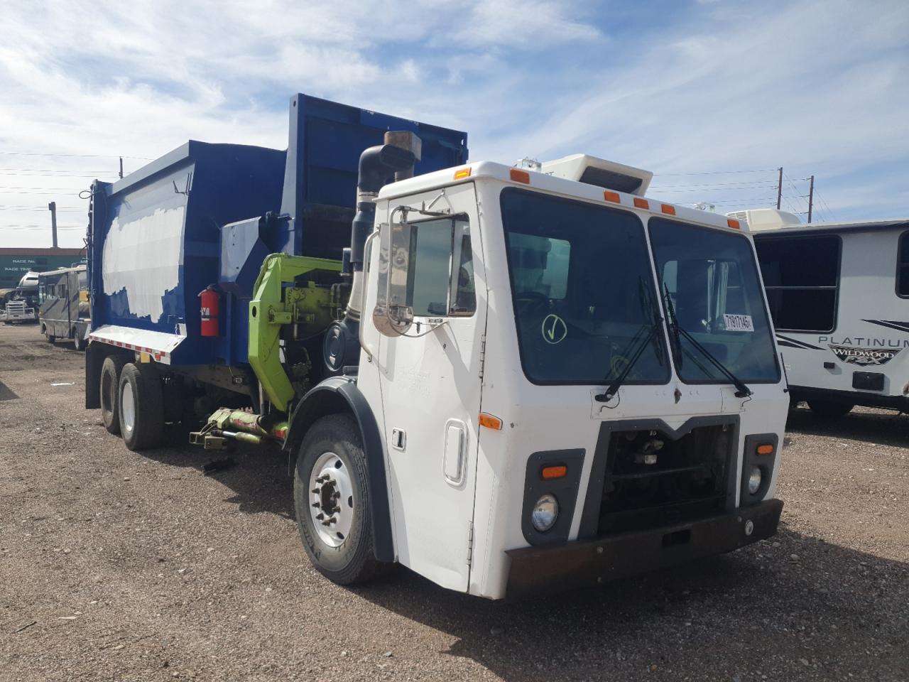 Salvage Mack 600 Leu600 Image