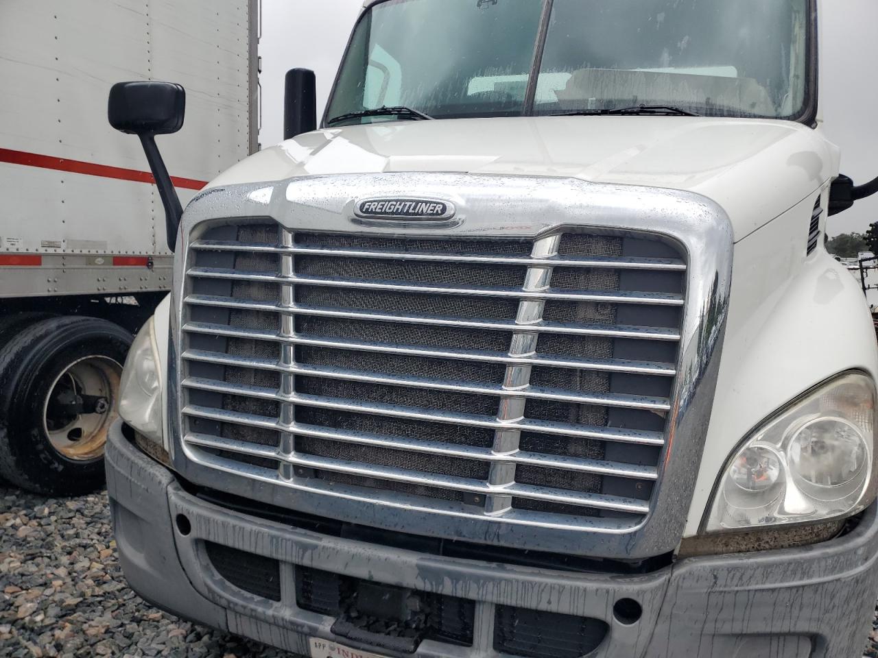 Freightliner Cascadia 1