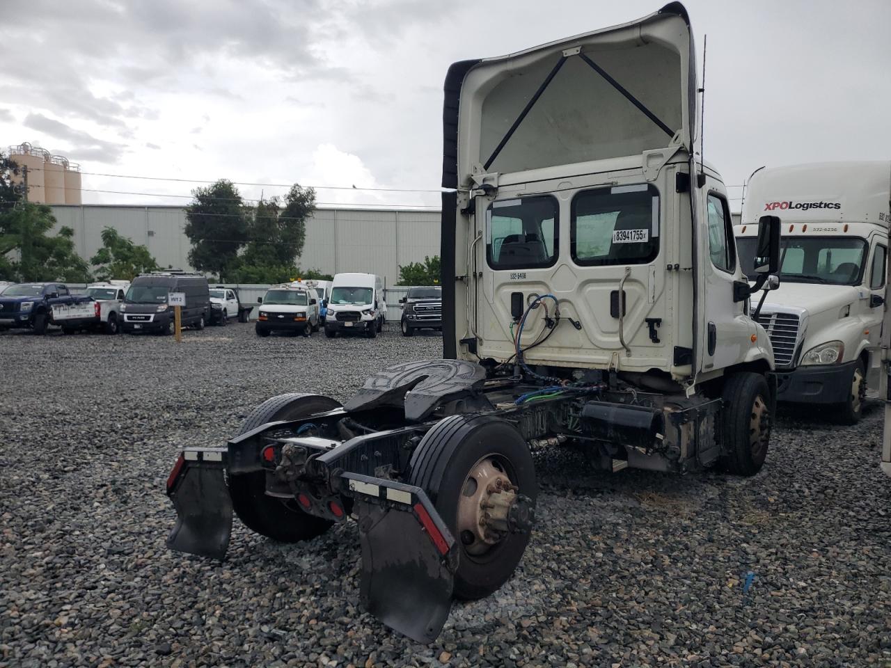 Freightliner Cascadia 1