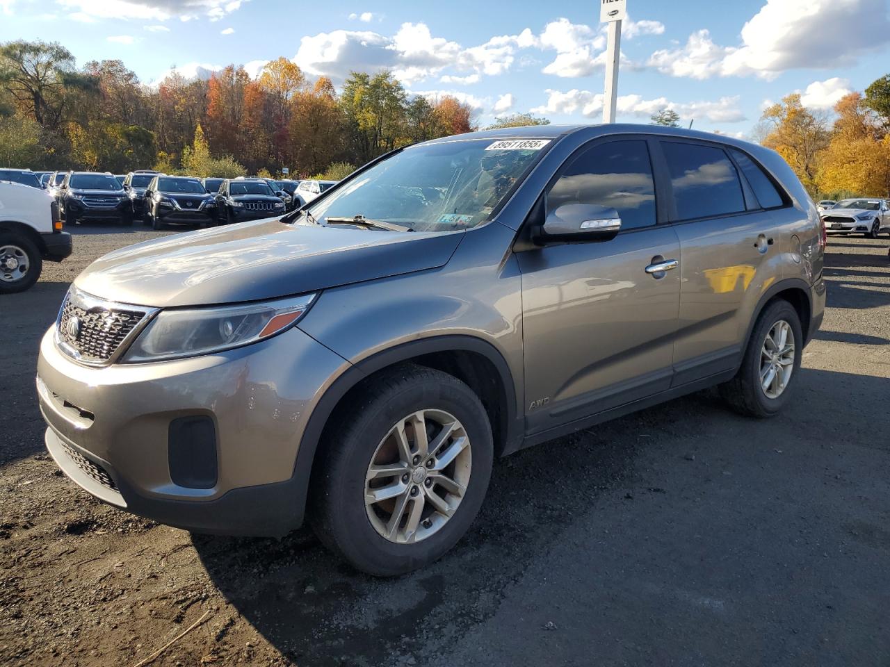 Salvage Kia Sorento Image