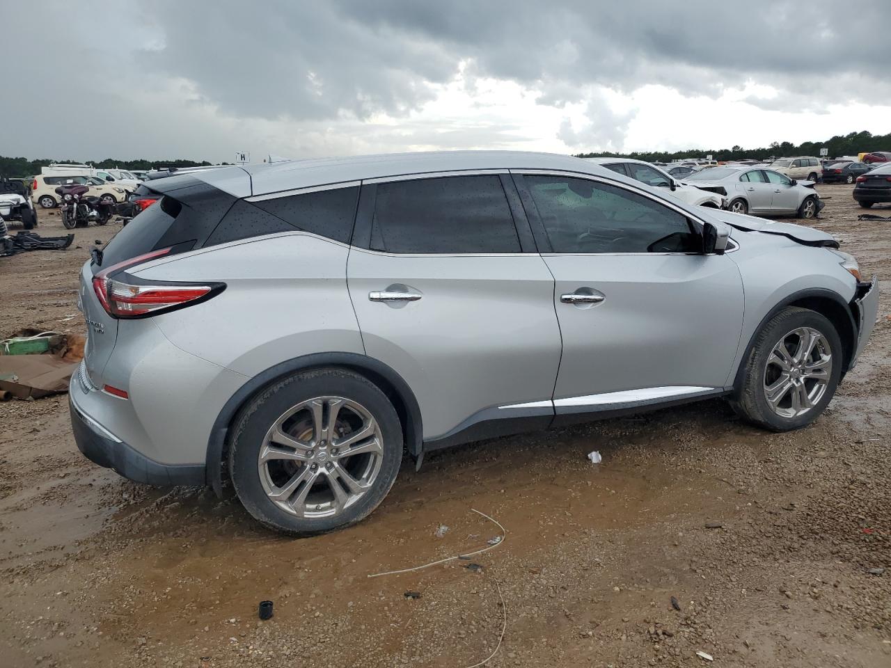 Nissan Murano S