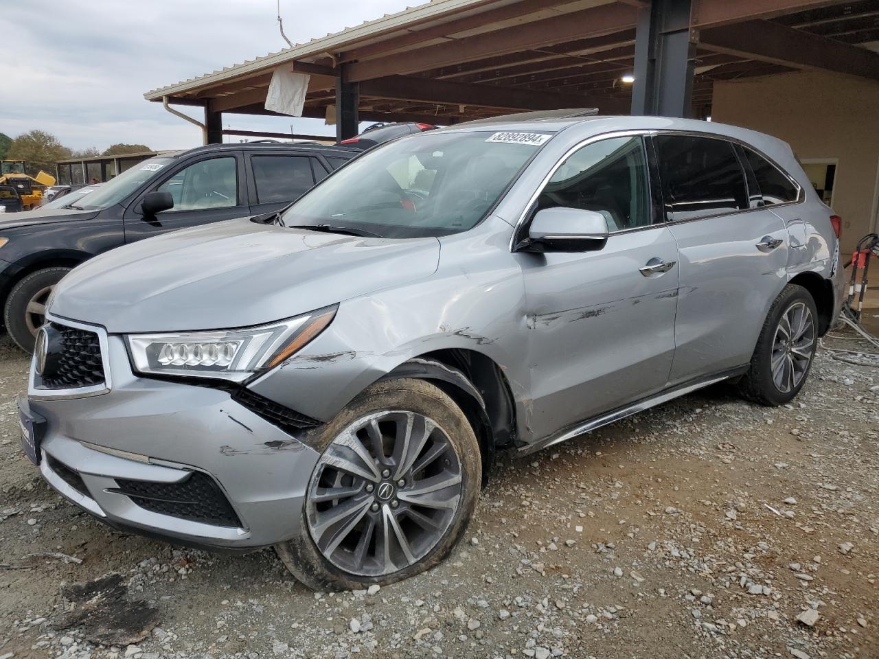Salvage Acura MDX Image