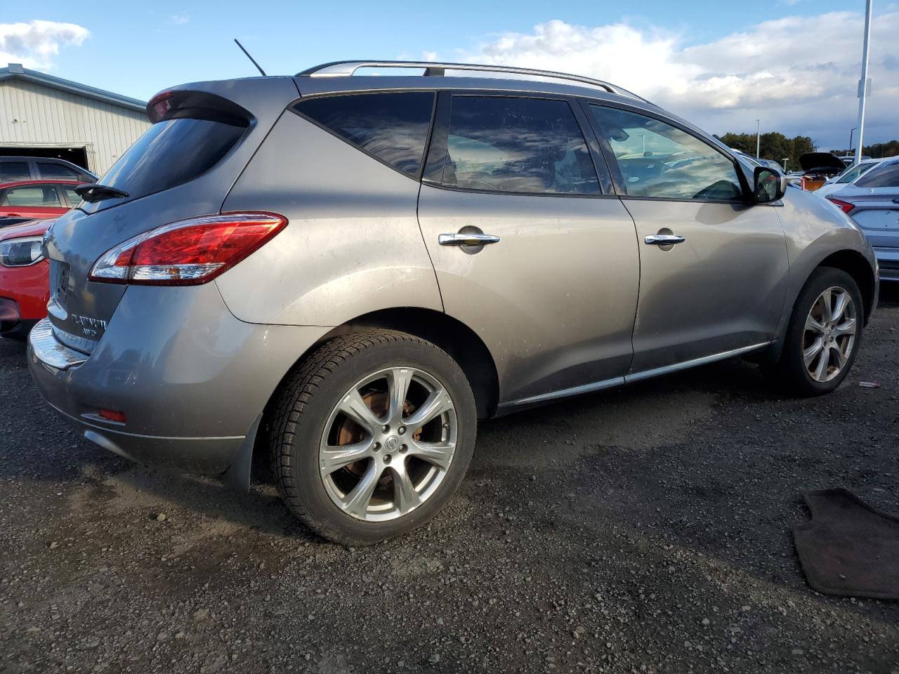 Nissan Murano S