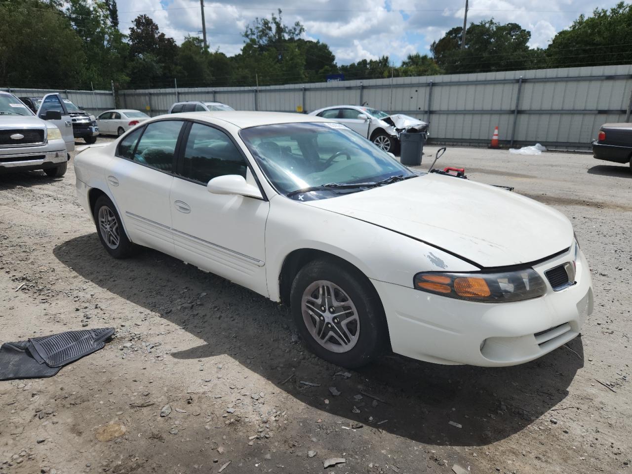 Pontiac Bonneville Se