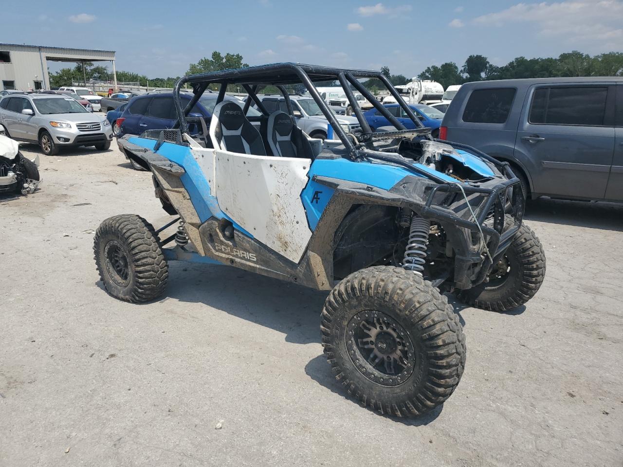 Salvage Polaris RZR Image