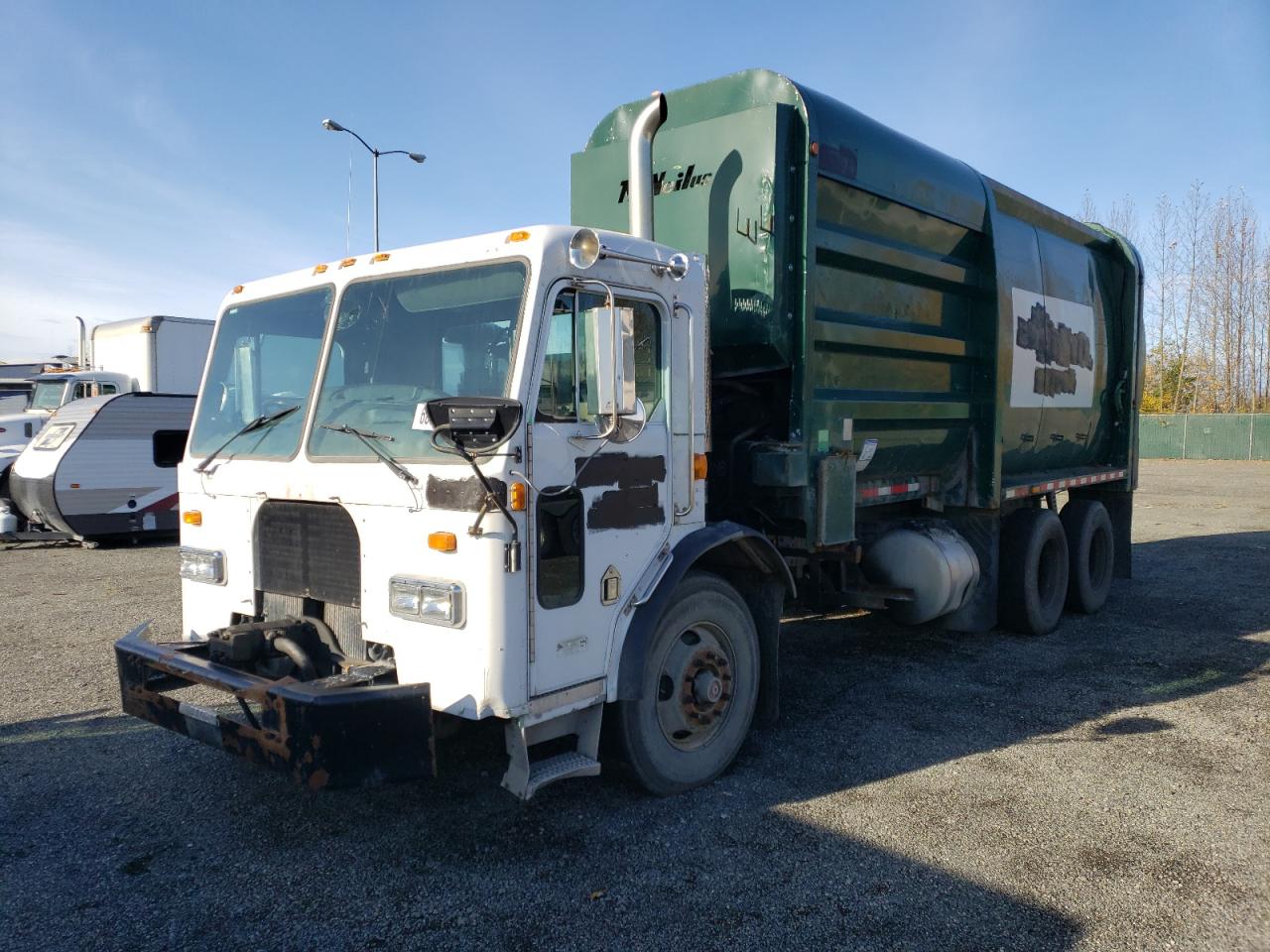 Peterbilt Tractor 320