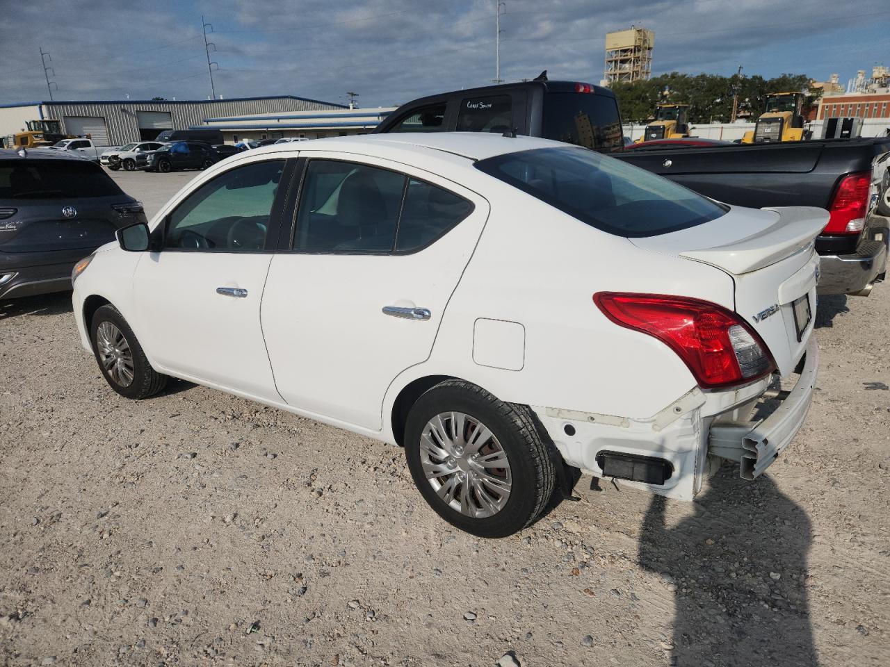 Nissan Versa S