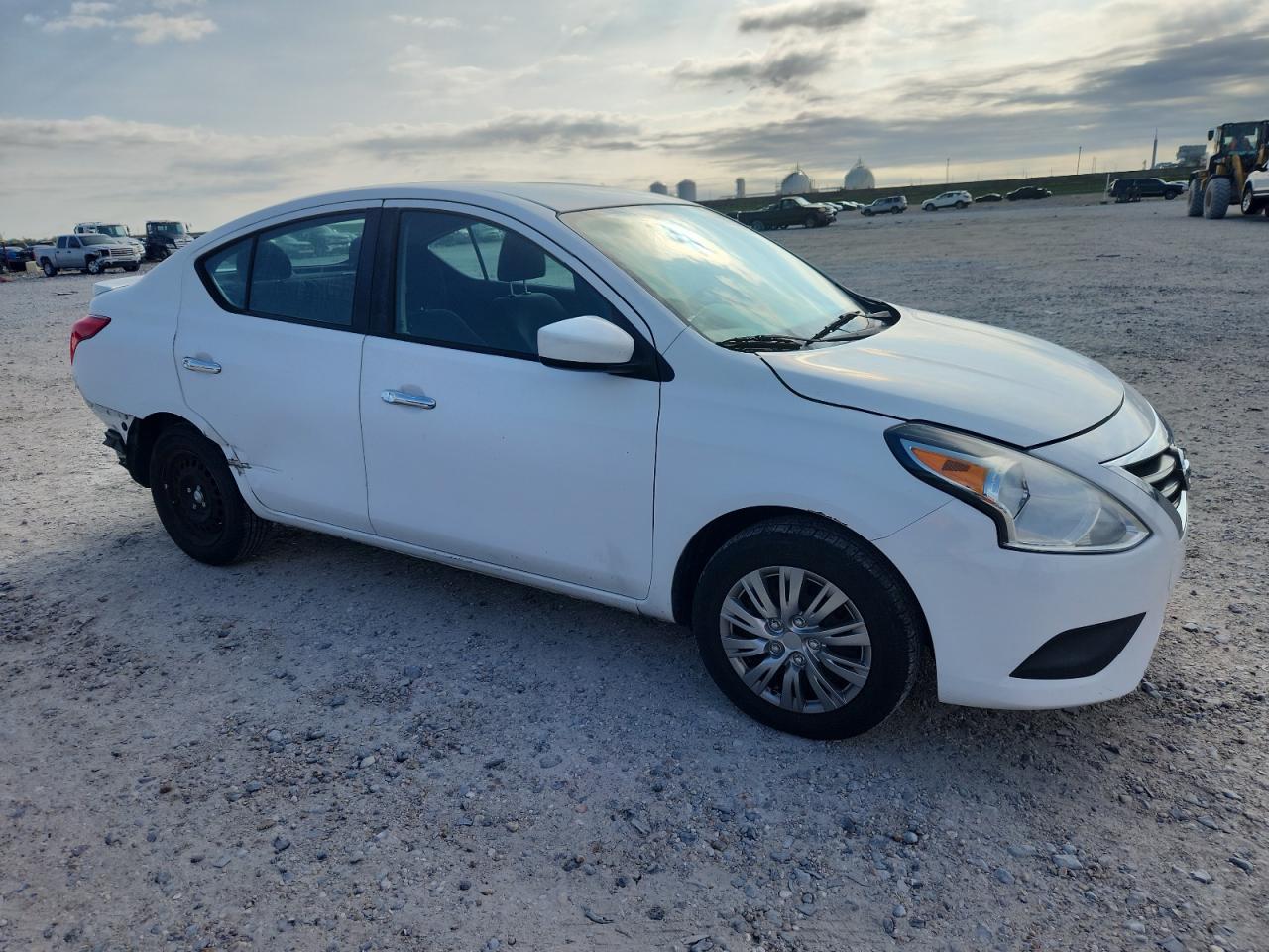 Nissan Versa S