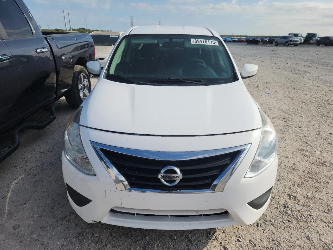 Nissan Versa S