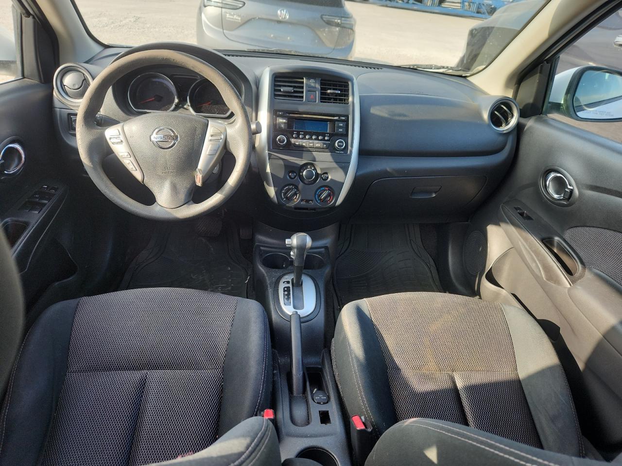 Nissan Versa S