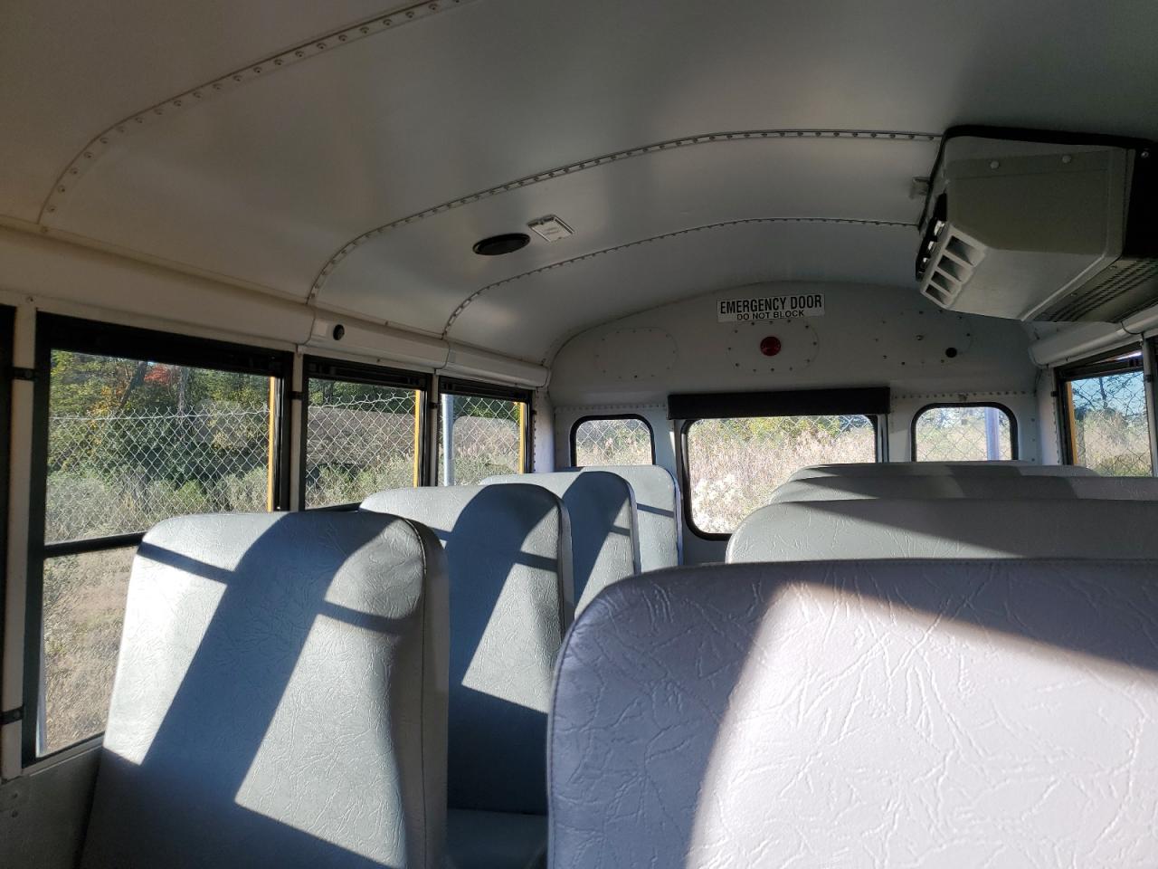 Thom Bus