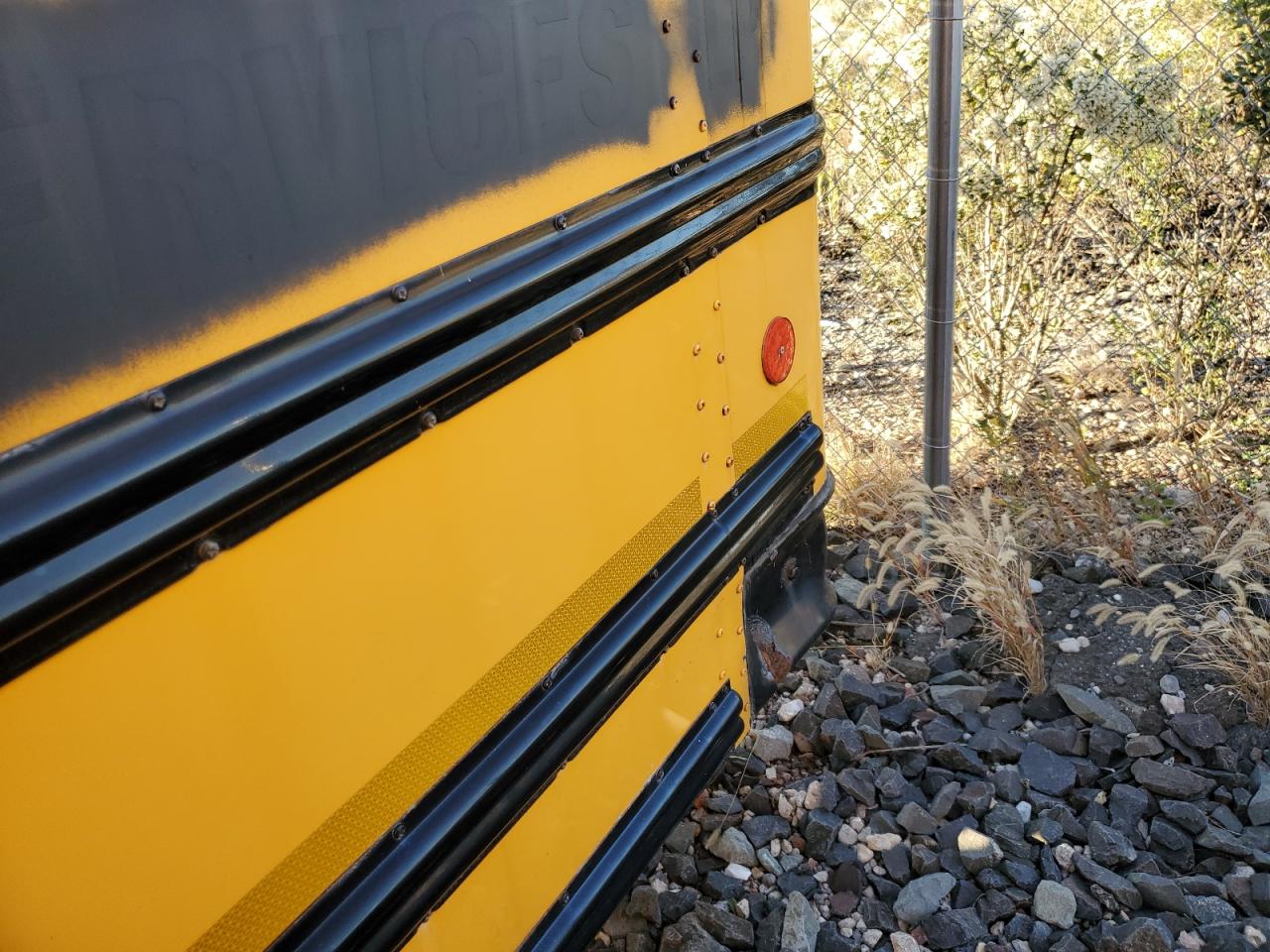Thom Bus